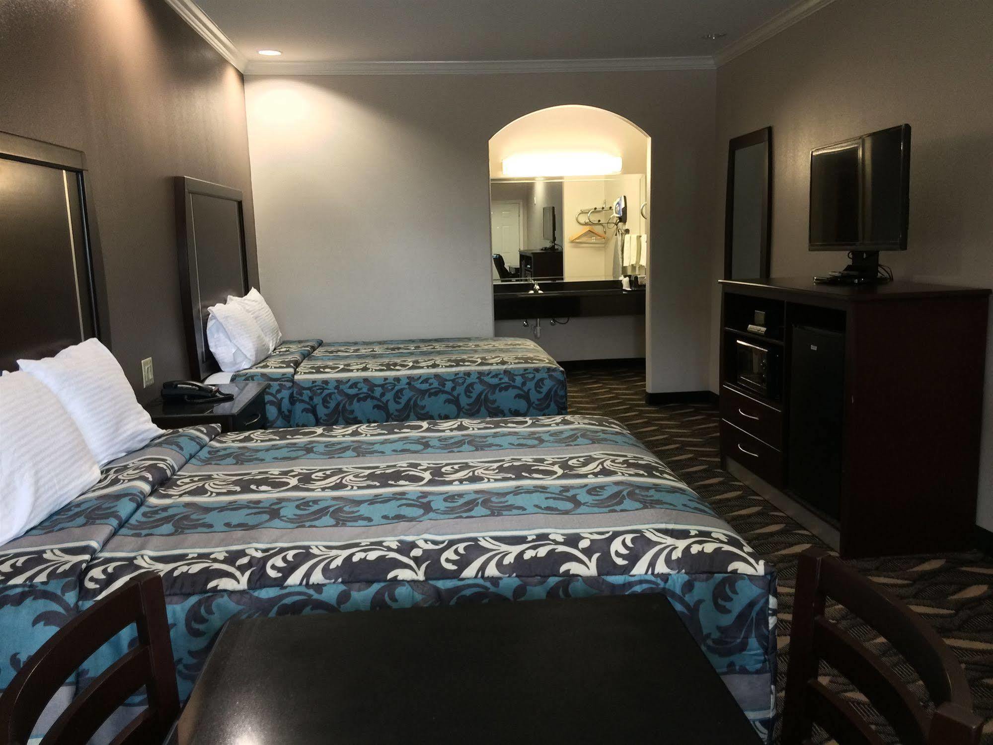 Palace Inn Sam Houston Race Park Extérieur photo