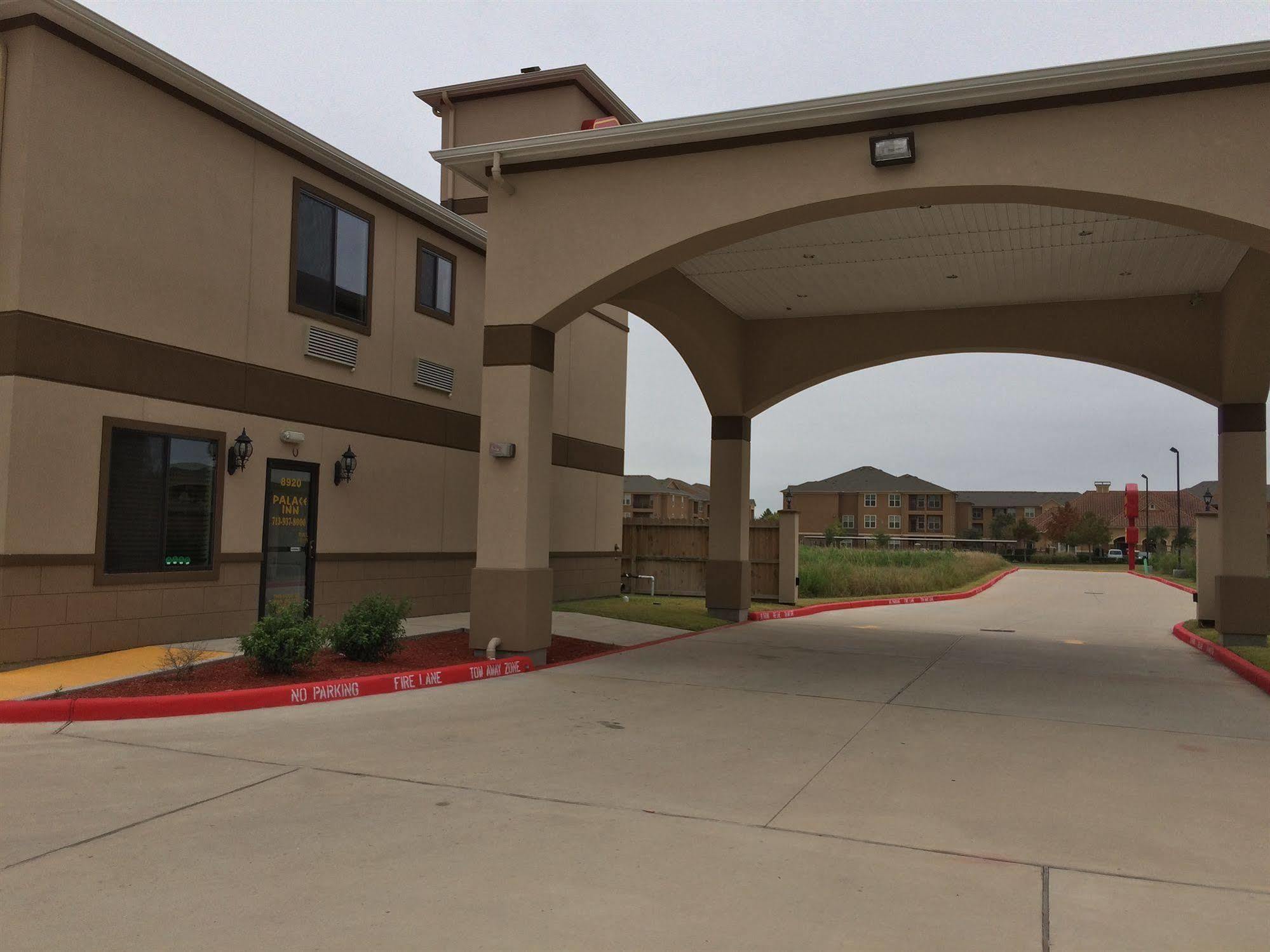 Palace Inn Sam Houston Race Park Extérieur photo